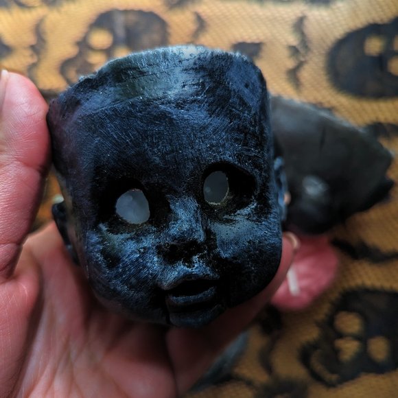 Creepy Baby Doll Head Candle Holder with 3 Brain Candles - Picture 3 of 9